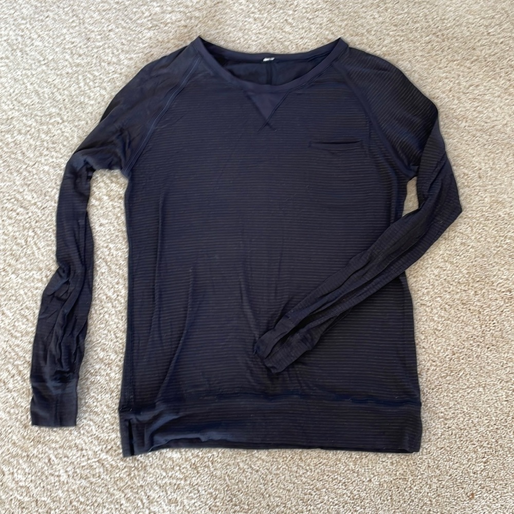Lululemon long sleeve tee
